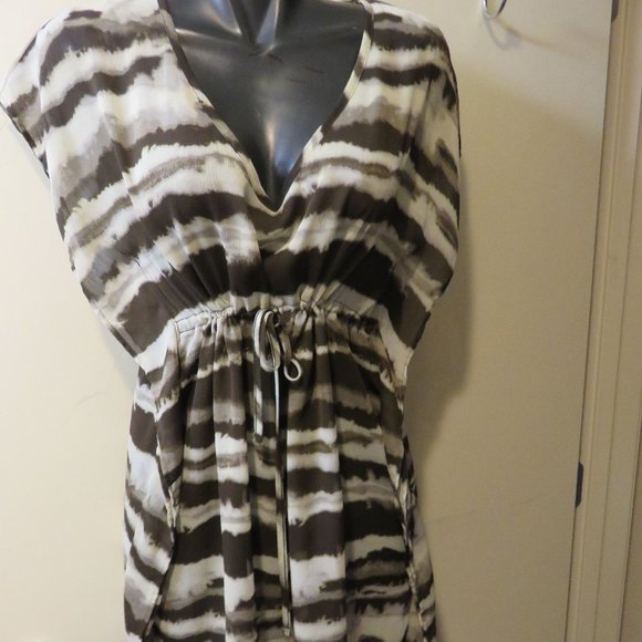 MERONA BEACH COVER UP * MEDIUM * FRONT TIE ADJUSTS - Picture 1 of 13
